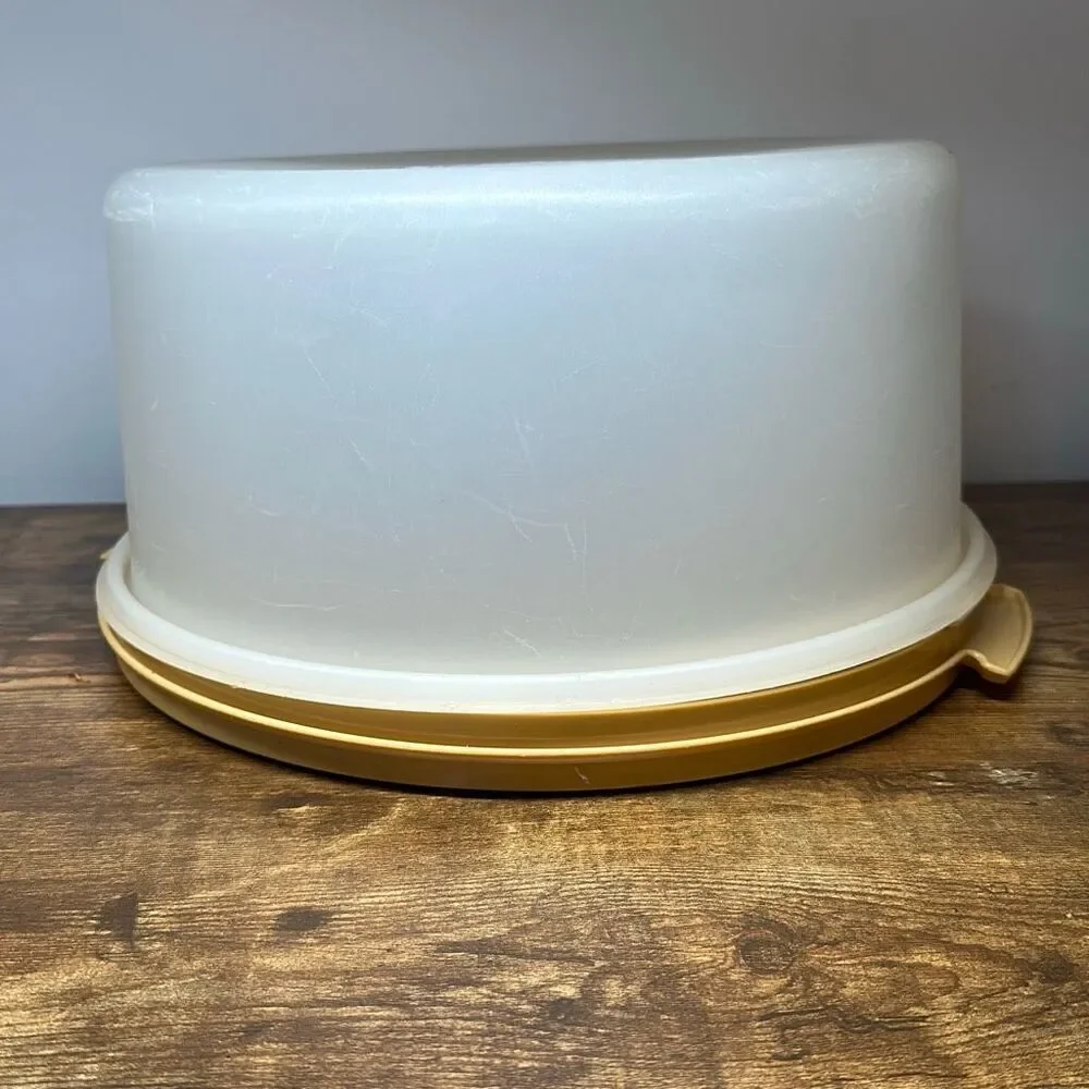 Vintage Tupperware Cake/Pie Holder Harvest Gold with Servin‎ Saver No Handle